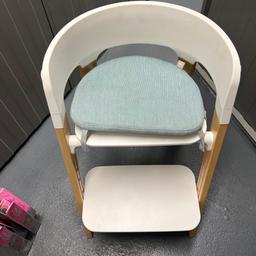 Kids feeding chair in good condition