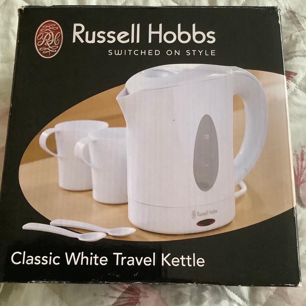 Russell Hobbs travel electric kettle. in CO5 Colchester for £4.00 for