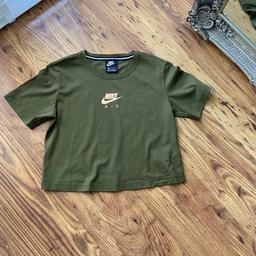 As new pre owned short sleeved cropped top in khakis green. Size XS