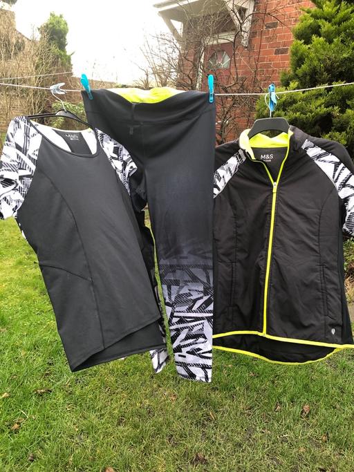 Buy & Sell West Yorkshire Kirklees - Photos for Marks & Spencer tracksuit set 18/20