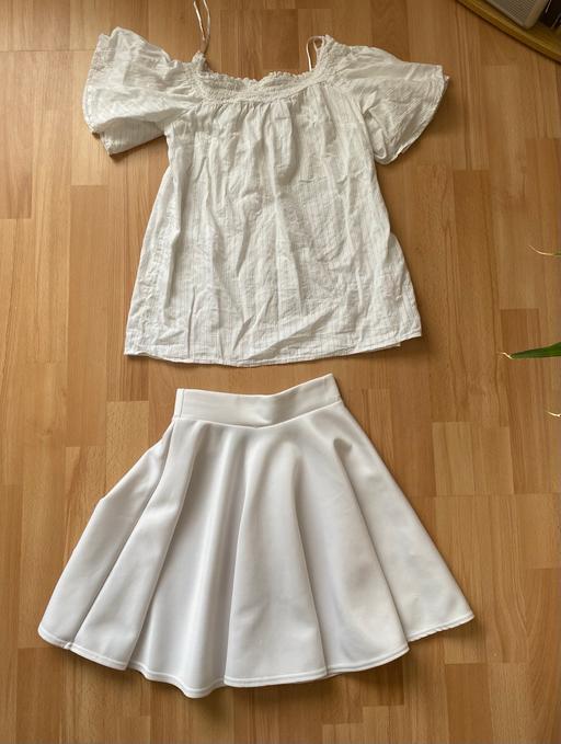 Buy & Sell Hertfordshire Broxbourne - Photos for Girls Skater Skirt & Off The Shoulder Blouse