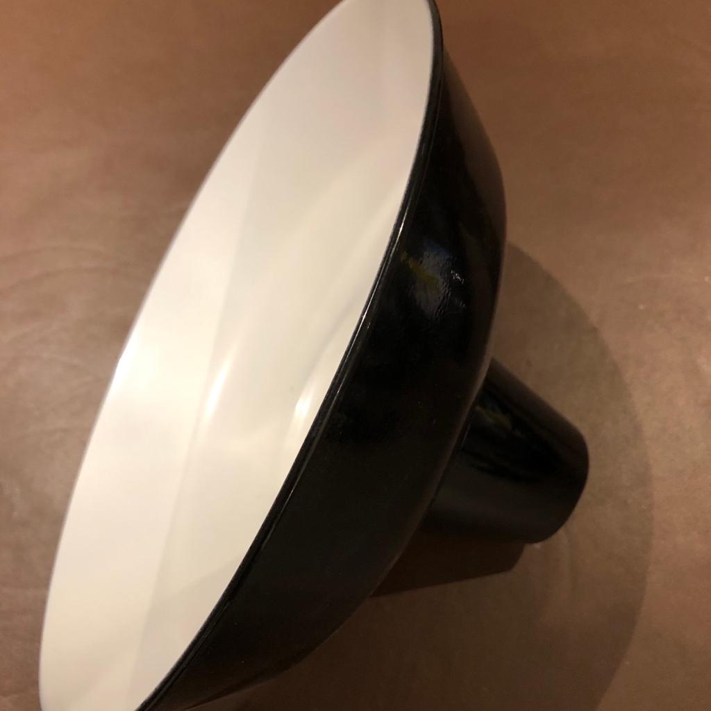 For sale black (white on underneath) metal pendant light shade. Used in office and change of decor only reason for sale. Measures 11”. Collection only from smoke free home.