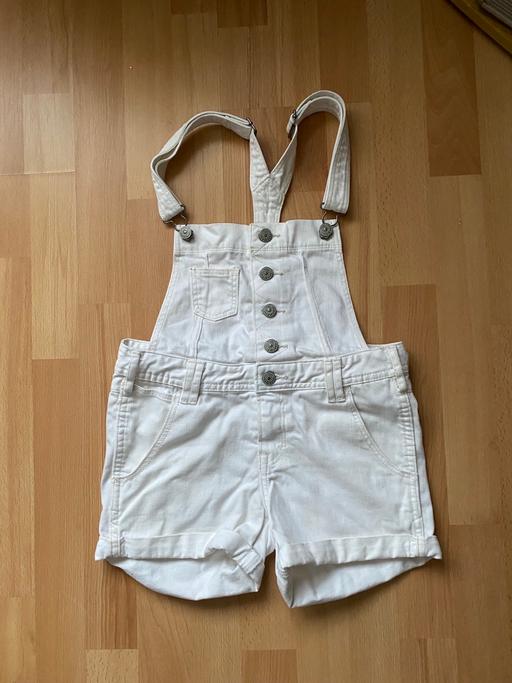 Buy & Sell Hertfordshire Broxbourne - Photos for H&M - Girls White Dungarees ( Shorts)