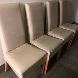 Stühle mit gebrauch spuren
