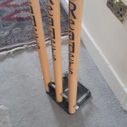 cricket stumps, free standing spring loaded, full working order in very good condition. 

collection from near North Wembley Station HA9
