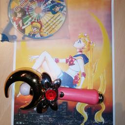 SAILORMOON SET 
1x Mondstab mit  Licht und Sound ca 20cm Moon Stick
1x Sailor Moon CD-Rom - Sondedruckstudio für Grußkarten und Spaßsticker, exklusive Bildschirmschonder, Sailor Moon PC-Grafiken (hab keinen CD Player - kann nicht garantieren obs funktioniert) 

+ Gratis dazu 40 Stück A4 Ausdrucke (Zufalls Auswahl)
+ Gratis dazu 10 Stück A3 Ausdrucke (Zufalls Auswahl)

55€ inkl Paket Versand

Paypal über Überweisung
Privatverkauf: Keine Garantie, Rücknahme oder Gewährleistung.
anime manga mangas