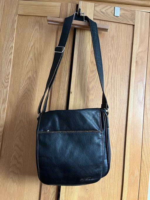 Buy & Sell East London Cann Hall - East London - Photos for Ben Sherman Messenger/Shoulder Bags