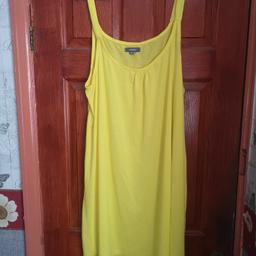Beautiful yellow ladies sundress, perfect for the summer. Brand new never worn, has no marks, blemishes or tears, without original retail tags. 

Size - 24 / 26

£5 Or Nearest Offer. 

Collection from WV11 area or can deliver for cost of fuel or can post for cost of postage.