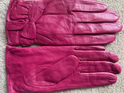 Buy & Sell West Midlands Dudley - Photos for BNWOT ladies leather gloves