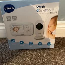 Camera with sound to hear baby and can zoom in Works perfectly on charge, when take off charge batteries don’t last Used no longer needed