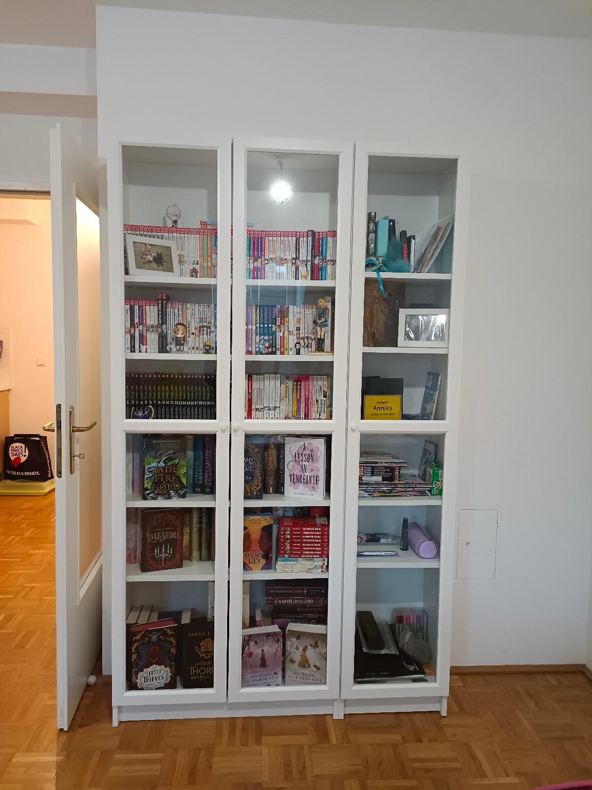 Ikea Billy Bücherregal mit Glastür in 1060 KG Mariahilf for €170.00 for