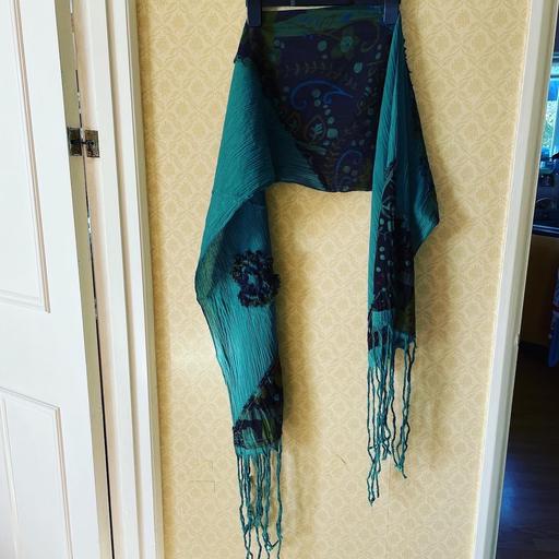 Buy & Sell Dorset Bournemouth, Christchurch and Poole - Photos for Rustic Crepe Tasselled Long Green Scarf