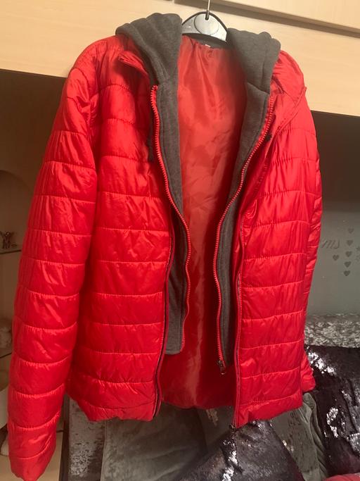 Buy & Sell Merseyside Saint Helens - Photos for New mens red hooded jacket size s/m