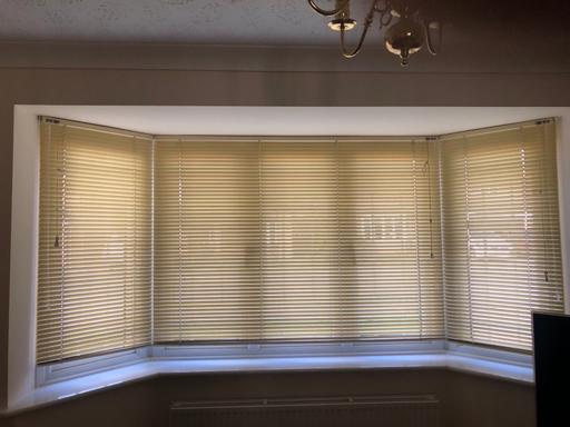 Buy & Sell Leicestershire Blaby - Photos for Venetian Blinds - Bay Window 