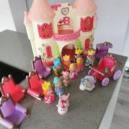 Front door is missing but doesn't affect use
Comes with two story castle, horse and carriage, a unicorn plus 9 playset figures, 4 thrones and a Royal bed
Collection Kirkby L33