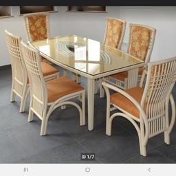 Verkaufe sehr gut erhaltene Essgarnitur, Tisch und 6 Stühle der Firma Flechtatelier Schütz. NP über 5000,00 Euro, neuwertig