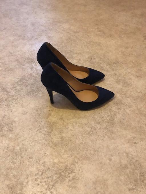 Buy & Sell South West London Richmond upon Thames - Photos for Ladies Court Shoe Size UK 4