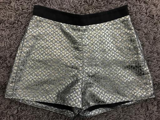 Buy & Sell Kent Maidstone - Photos for * Girls Metallic Shorts Age 5-6 *