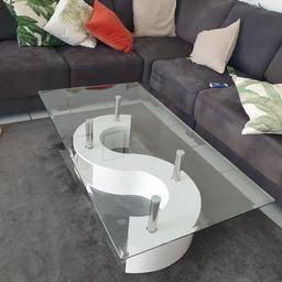 Wohnzimmer Tisch aus Glas mit Gebrauchsspuren!!!!!! 

ohne Rückgabe