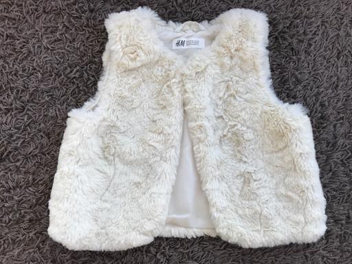 Buy & Sell Kent Maidstone - Photos for * Girls Faux Fur Gilet Age 4-6 *