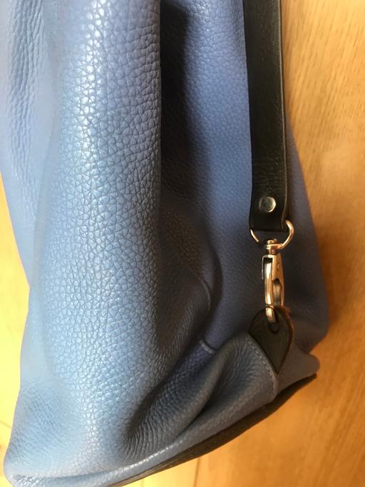 Buy & Sell South West London Kensington - South West London - Photos for Leather handbag