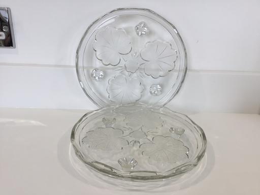 Buy & Sell Suffolk East Suffolk - Photos for 2 Vintage Pressed Glass Cake Plates