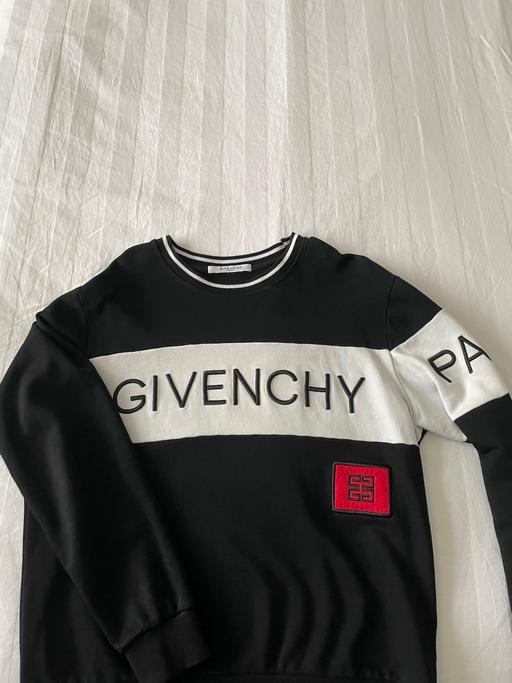 Buy & Sell Cheshire West and Chester Ellesmere Port - CH65 - Photos for Givenchy Jumper