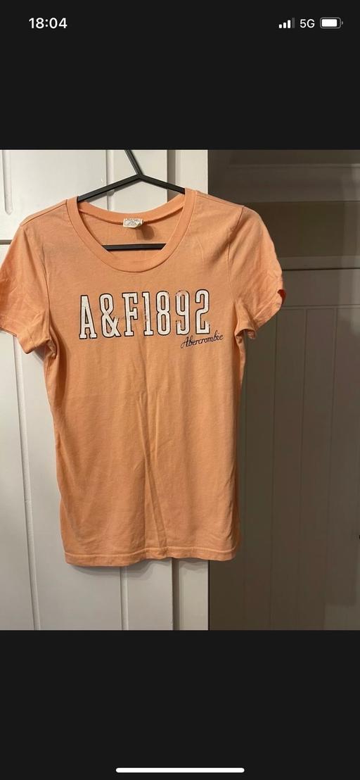 Buy & Sell West Midlands Birmingham - Photos for Abercrombie and Fitch Peach Tshirt. Size S