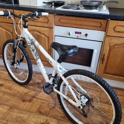 kids bike very good condition hardly used disc breaks work perfect so do the gears and there is loads of tread on the tyres only thing is there is a slash in the seat not bad as you can see in the picture 20pound ono pick up only stanley wf3 4ea