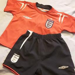 lovely little England Football Kit
top and shorts
Age 2 to 3 years
been worn but still in good condition, no snags or mark's
clean ready to wear, smoke free house
collect from orpington or can post