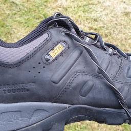 Dewalt size 10 steel toe capped safety boot. New