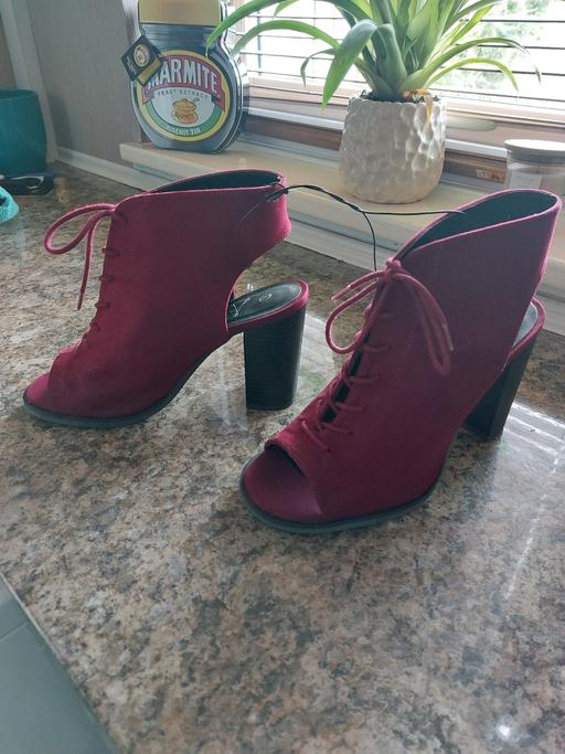 Buy & Sell West Midlands Birmingham - Photos for Ladies burgundy shoes.