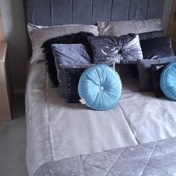 velvet double bed  pick up only very nice condition no offers please as worth every penny, only selling as my son wants kingsize. l do have the mattress to go with it if wanted