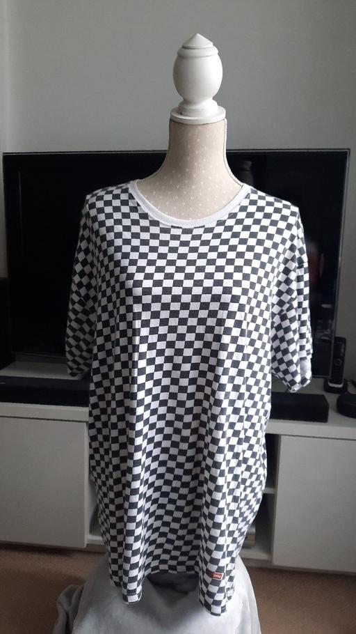 Buy & Sell West Midlands Sandwell - Photos for 2 hanes checker supreme mens t shirts top LG
