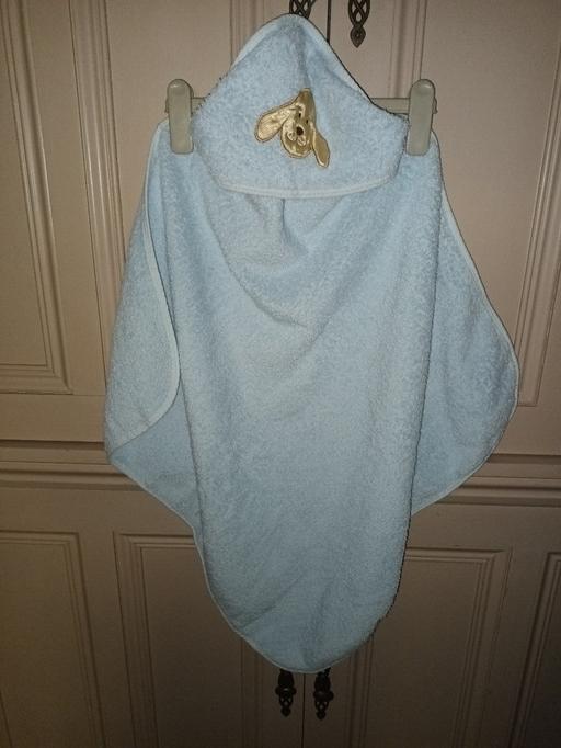 Buy & Sell Lancashire Burnley - Photos for ASSORTMENT OF BABY TOWELS WITH HOODS