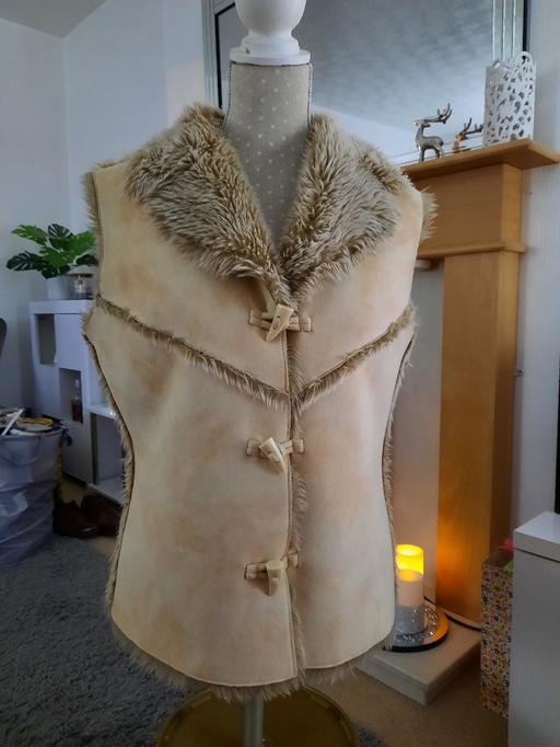 Buy & Sell West Midlands Sandwell - Photos for ladies marks & Spencer faux suede gillet