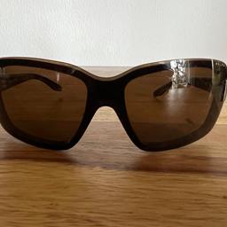 Die Ralph von Ralph Lauren RA 5019 ist eine perfekte Wahl für Sonnenbrillen aus der hervorragenden Ralph von Ralph Lauren Kollektion. Diese aufregenden Sonnenbrillen haben eine überzeugende Anordnung hervorragender Merkmale.