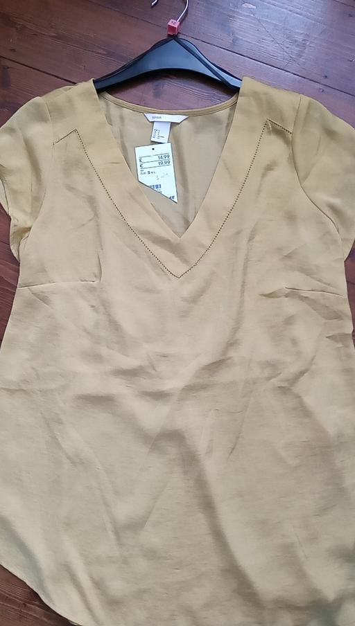 Buy & Sell West Midlands Sandwell - Photos for H&M blouses small