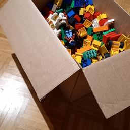 Verkaufe eine Kiste mit viel verschiedenem Lego Duplo.
Es sind einige Fahrzeuge, Figuren , Tiere, Indianerzelt und einzelne Sachen dabei

kein Versand