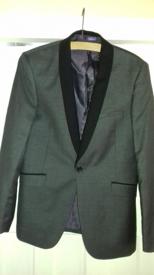 Buy & Sell Lancashire Blackpool - Photos for Mens Burton wear suit