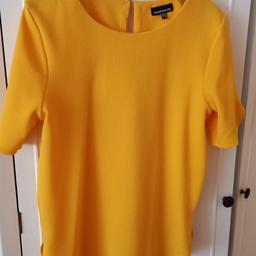 Ladies size 10 yellow warehouse top excellent condition from smoke/pet free house