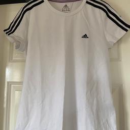 Adidas white T Shirt

Like new

8-10 - small