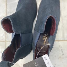 Navy Chelsea boots size 5 (38) brand new price tag still attached