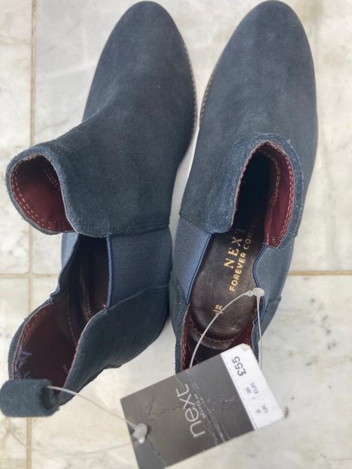 Buy & Sell Hertfordshire Hertsmere - Photos for Next Chelsea boots- brand new size 5 (38)