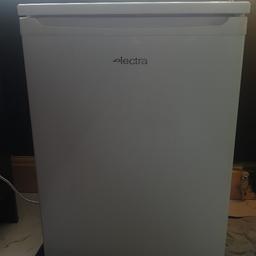 3 drawer electra freezer
great little freezer can fit lots in
great condition only had 1yr
currently £179 online
selling as no longer fits in new kitchen
48.5cm wide x 82.5 high x 52cm depth
from a very clean pet and smoke free home
Collection Atherton or can arrange local delivery