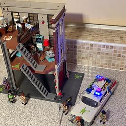 Playmobil ghostbuster firehouse and car

Ghostbusters car with working sounds and lights

Excellent condition

Collection Barton Seagrave