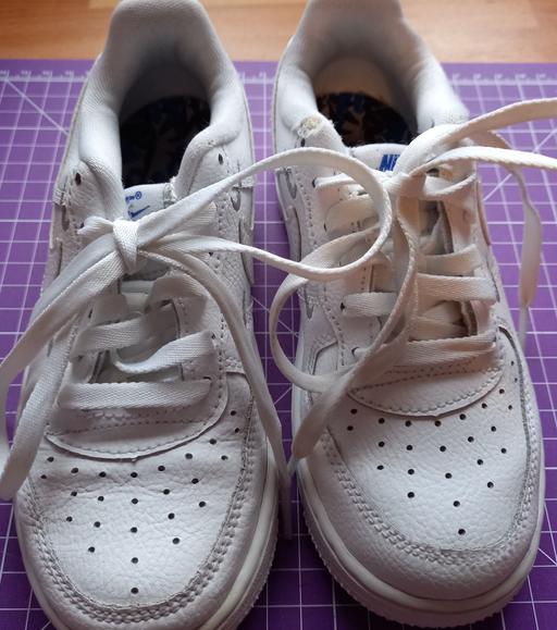 Buy & Sell Pembrokeshire - Wales Clarbeston Road - Pembrokeshire - Photos for Boys Trainers - Size 10½ Children's UK 