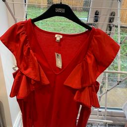 Brand mew with tags
Red
Open sit out on shoulder drill river island top
I paid £30 each for this I’m red and black

Black worn once size 12 