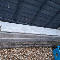 6 concrete fence posts all 174cm long.

X3 end posts
X2 corner posts
X1 follow on post. Straight jion

Excellent condition as new but no longer needed.