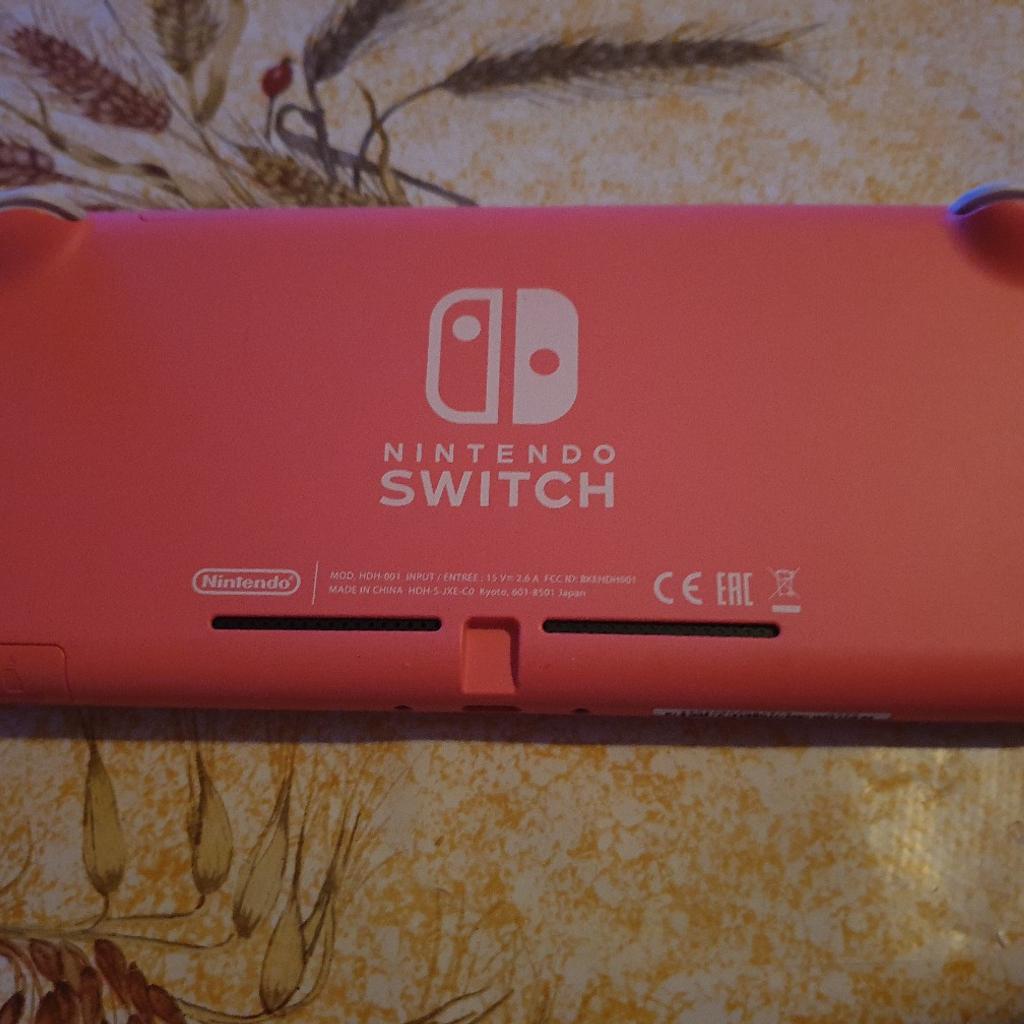 Nintendo Switch Lite Konsole koralle.
wenig gebraucht,wie Neu.
Keine Garantie,Umtausch oder Rücknahme da Privatverkauf.